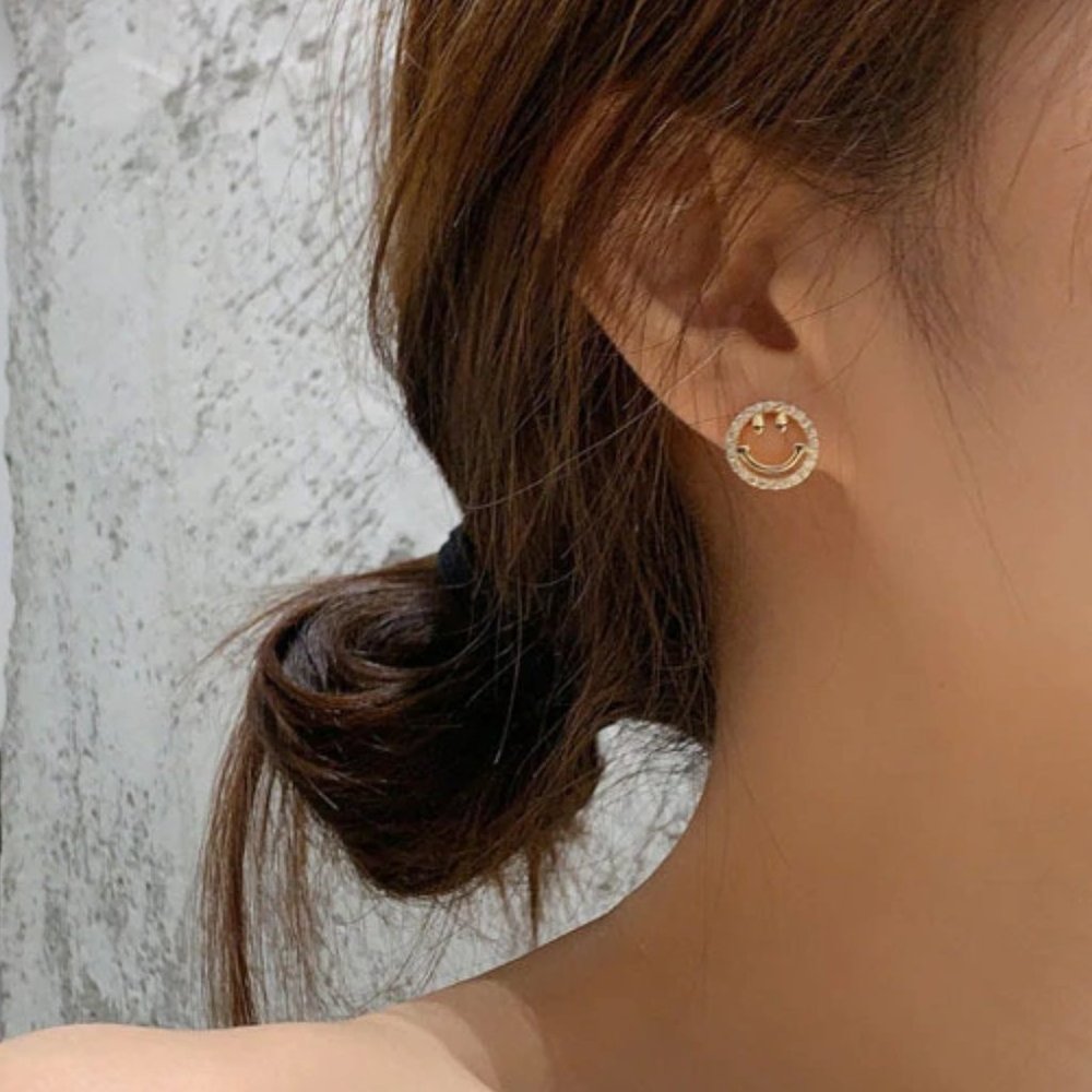 NEW 925 Sterling Gold Smiley Face Earrings - Picture 4 of 4